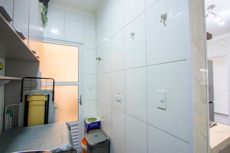 Apartamento à venda com 107m², 2 quartos e 2 vagas Apartamento à venda com 107m², 2 quartos e 2 vagasÁrea de serviço