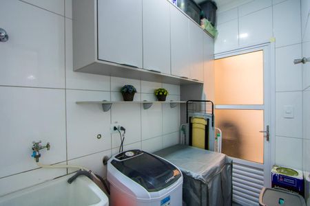 Apartamento à venda com 107m², 2 quartos e 2 vagas Apartamento à venda com 107m², 2 quartos e 2 vagasÁrea de serviço