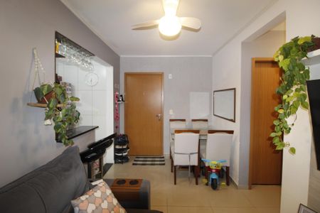 Sala de apartamento para alugar com 2 quartos, 47m² em Parque Santa Fé, Porto Alegre