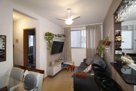 Sala de apartamento para alugar com 2 quartos, 47m² em Parque Santa Fé, Porto Alegre