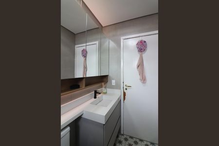 Apartamento à venda com 72m², 2 quartos e 1 vagaBanheiro Social