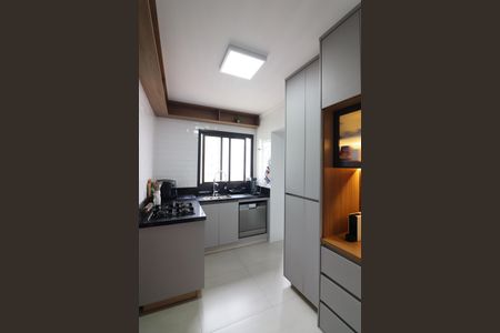 Apartamento à venda com 72m², 2 quartos e 1 vagaCozinha e Área de Serviço