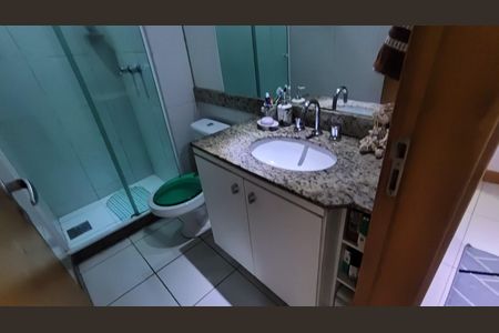 Apartamento à venda com 74m², 3 quartos e 1 vagaBanheiro