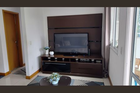 Apartamento à venda com 74m², 3 quartos e 1 vagaSala