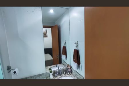 Apartamento à venda com 74m², 3 quartos e 1 vagaBanheiro da Suíte