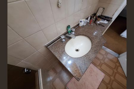 Casa à venda com 123m², 2 quartos e 1 vagaBanheiro