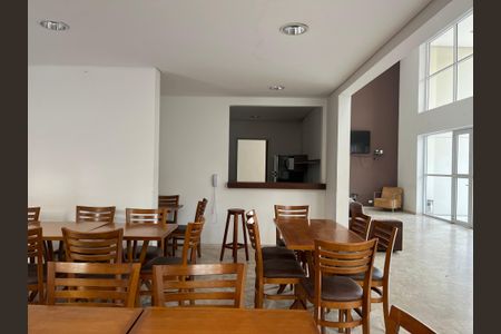 Apartamento à venda com 110m², 3 quartos e 2 vagas Apartamento à venda com 110m², 3 quartos e 2 vagasÁrea comum - Salão de festas