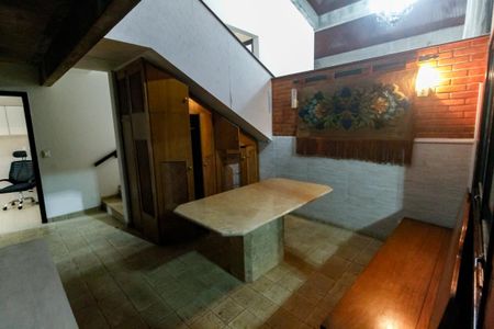Casa à venda com 350m², 3 quartos e 4 vagas Casa à venda com 350m², 3 quartos e 4 vagasSala 4
