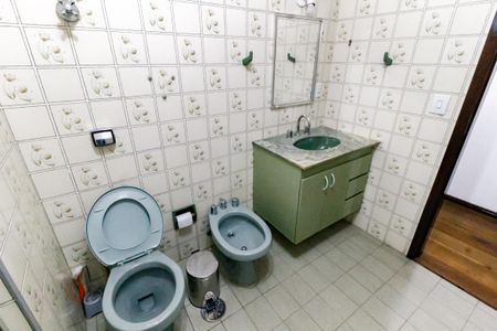 Casa à venda com 350m², 3 quartos e 4 vagas Casa à venda com 350m², 3 quartos e 4 vagasBanheiro