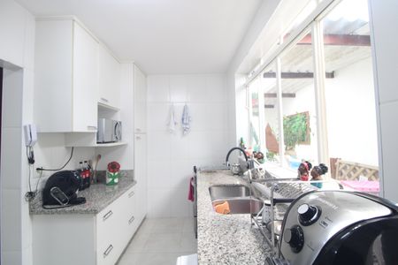 Casa à venda com 212m², 5 quartos e 4 vagasCozinha