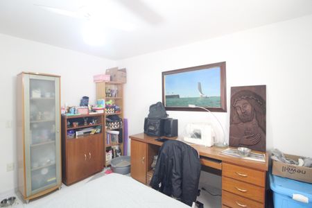 Casa à venda com 212m², 5 quartos e 4 vagasQuarto 1