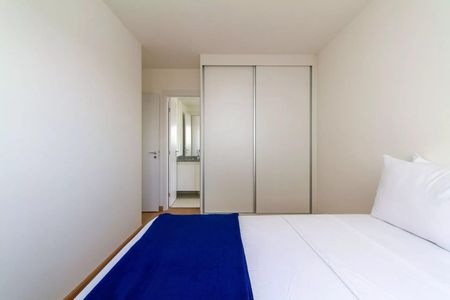 Apartamento à venda com 60m², 2 quartos e 2 vagas Apartamento à venda com 60m², 2 quartos e 2 vagasQuarto 1