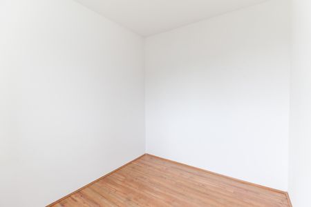 Quarto 1 de apartamento para alugar com 2 quartos, 33m² em Vila Carmosina, São Paulo