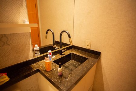 Apartamento para alugar com 110m², 2 quartos e 2 vagasBanheiro Social