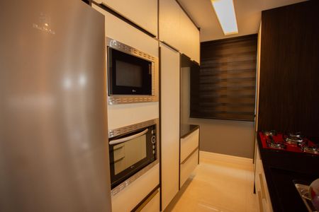 Apartamento para alugar com 110m², 2 quartos e 2 vagasCozinha