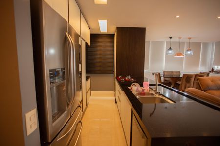 Apartamento para alugar com 110m², 2 quartos e 2 vagasCozinha