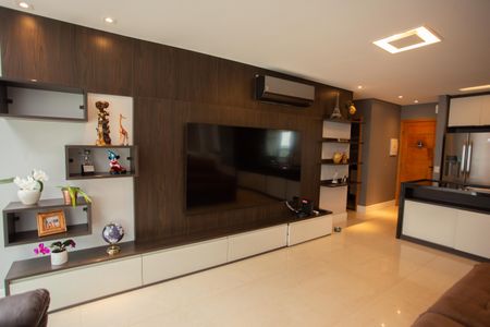 Apartamento para alugar com 110m², 2 quartos e 2 vagasSala