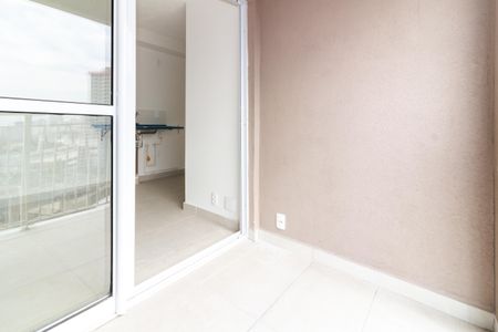 Varanda de apartamento à venda com 2 quartos, 34m² em Parque Industrial Tomas Edson, São Paulo