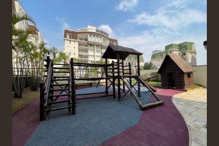 Apartamento à venda com 120m², 3 quartos e 3 vagas Apartamento à venda com 120m², 3 quartos e 3 vagasÁrea comum - Playground