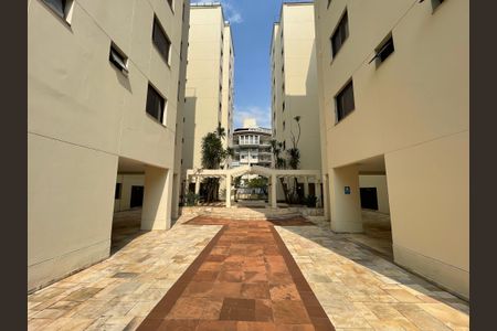 Apartamento à venda com 120m², 3 quartos e 3 vagas Apartamento à venda com 120m², 3 quartos e 3 vagasÁrea comum