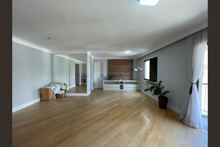 Apartamento à venda com 120m², 3 quartos e 3 vagas Apartamento à venda com 120m², 3 quartos e 3 vagasSala