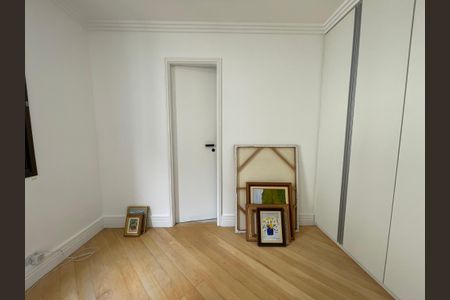 Apartamento à venda com 120m², 3 quartos e 3 vagas Apartamento à venda com 120m², 3 quartos e 3 vagasQuarto 3