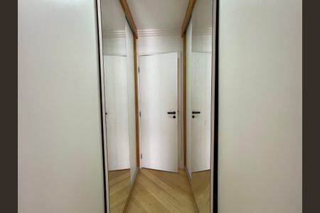 Apartamento à venda com 120m², 3 quartos e 3 vagas Apartamento à venda com 120m², 3 quartos e 3 vagasQuarto 1