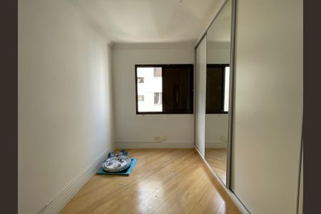 Apartamento à venda com 120m², 3 quartos e 3 vagas Apartamento à venda com 120m², 3 quartos e 3 vagasQuarto 2