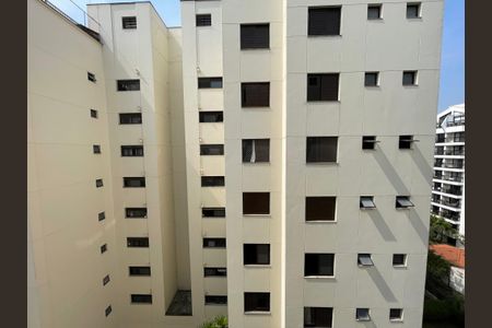 Apartamento à venda com 120m², 3 quartos e 3 vagas Apartamento à venda com 120m², 3 quartos e 3 vagasVista do Quarto 2