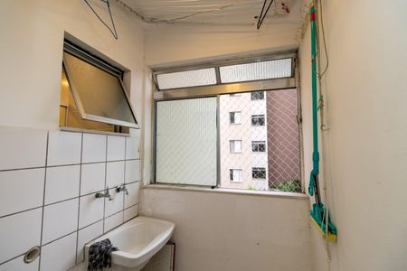 Apartamento para alugar com 65m², 3 quartos e 1 vagaÁrea de Serviço
