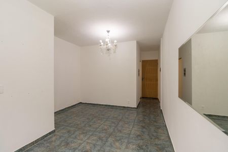 Apartamento para alugar com 65m², 3 quartos e 1 vagaSala