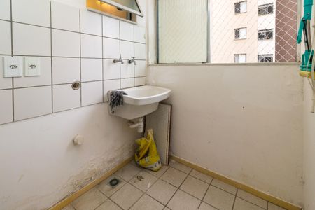 Apartamento para alugar com 65m², 3 quartos e 1 vagaÁrea de Serviço