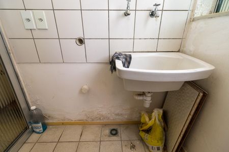 Apartamento para alugar com 65m², 3 quartos e 1 vagaÁrea de Serviço