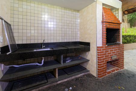 Apartamento para alugar com 65m², 3 quartos e 1 vagaÁrea comum - Churrasqueira