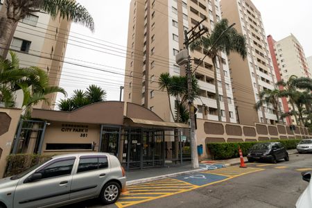 Apartamento para alugar com 65m², 3 quartos e 1 vagaFachada e portaria