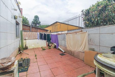 Casa à venda com 412m², 2 quartos e 4 vagasQuintal