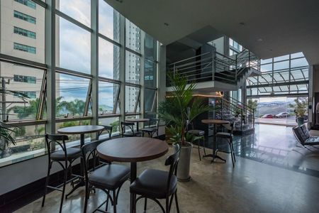 Studio à venda com 32m², 1 quarto e 1 vaga Studio à venda com 32m², 1 quarto e 1 vagaHall de Entrada