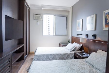 Studio à venda com 32m², 1 quarto e 1 vaga Studio à venda com 32m², 1 quarto e 1 vagaStudio