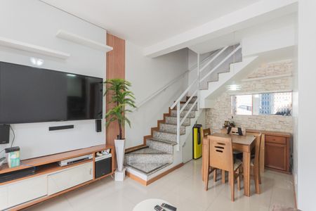 Sala de casa para alugar com 2 quartos, 100m² em São Francisco Xavier, Rio de Janeiro