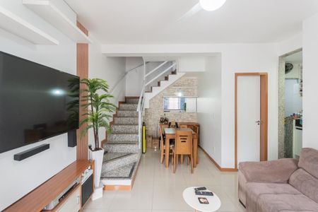 Sala de casa para alugar com 2 quartos, 100m² em São Francisco Xavier, Rio de Janeiro