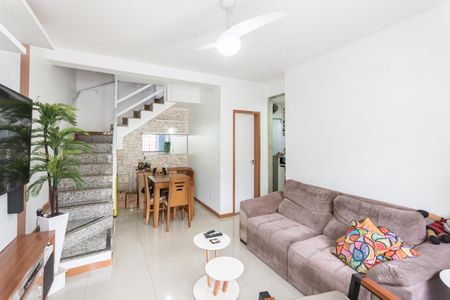 Sala de casa para alugar com 2 quartos, 100m² em São Francisco Xavier, Rio de Janeiro