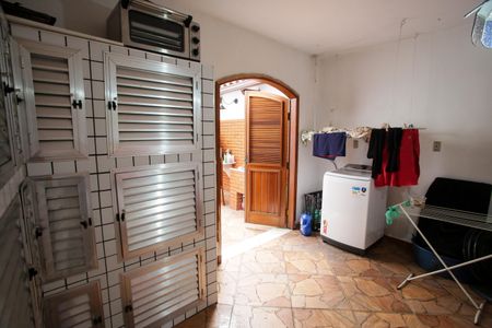 Casa para alugar com 318m², 5 quartos e 2 vagasLavanderia