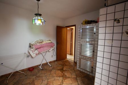 Casa para alugar com 318m², 5 quartos e 2 vagasLavanderia