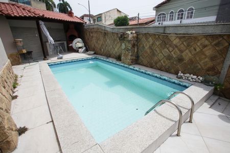 Casa para alugar com 318m², 5 quartos e 2 vagasPiscina