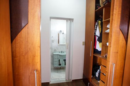 Casa para alugar com 318m², 5 quartos e 2 vagasCloset da  Suíte 4