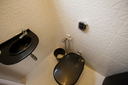 Casa para alugar com 318m², 5 quartos e 2 vagasLavabo