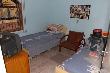 Casa à venda com 4 quartos, 240m² em Vila Anadir, São Paulo