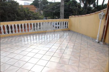 Casa à venda com 4 quartos, 240m² em Vila Anadir, São Paulo