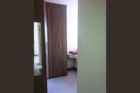 Apartamento à venda com 2 quartos, 56m² em Jardim Ester Yolanda, São Paulo