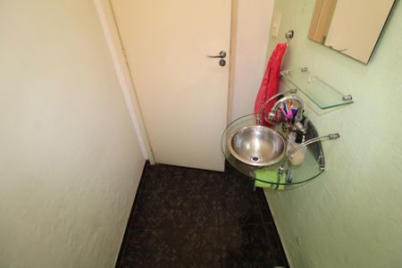 Casa à venda com 137m², 3 quartos e 2 vagasLavabo